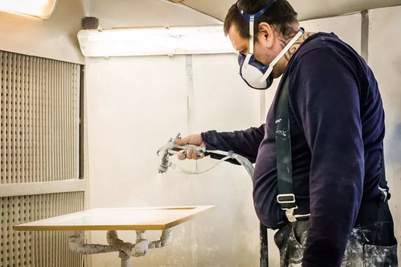 koksluckor sprutlackering